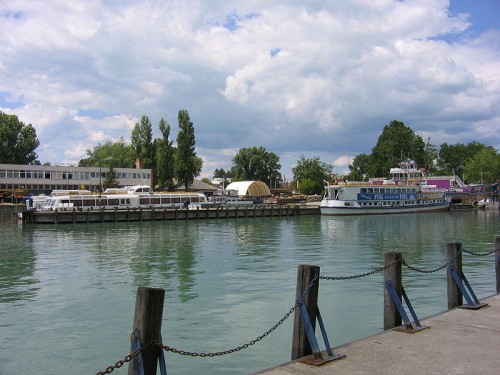800px-Balaton 800px-Balaton