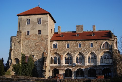 Tata_castle_05